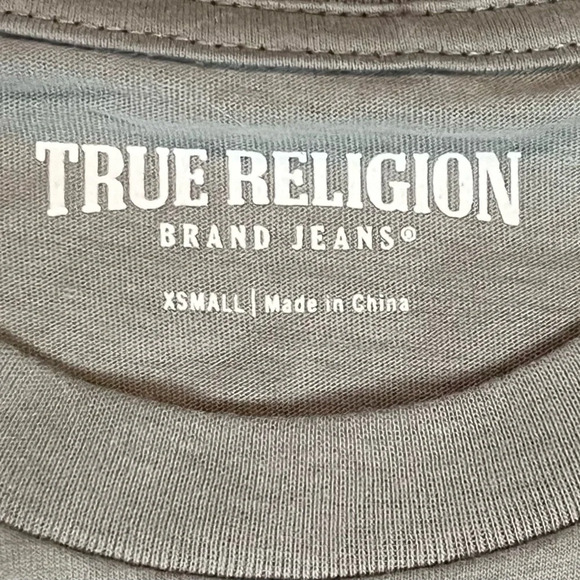 TRUE RELIGION Crafted With Pride Since 2002 Horseshoe LOGO Women’s Fitted Tshirt - Picture 7 of 7